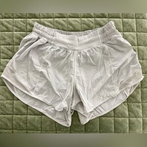 Lulu Lemon Low Rise Hotty Hot 4”